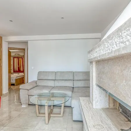 2 Bedroom Awesome In 아파트 *